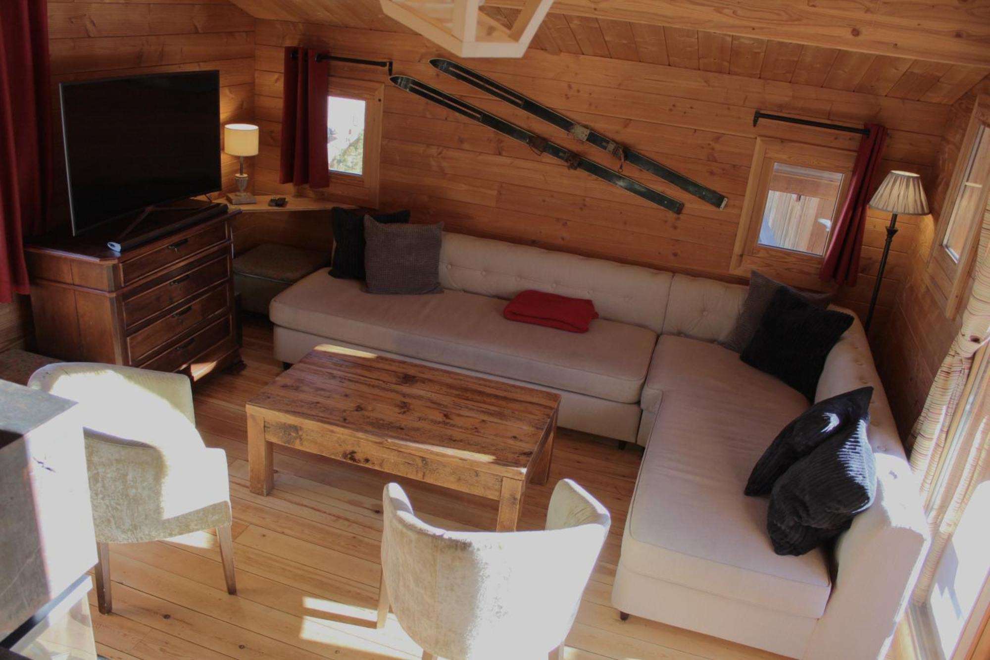 Saint-Marcel  Cosy 4 Bedroom Chalet With Hot Tub מראה חיצוני תמונה