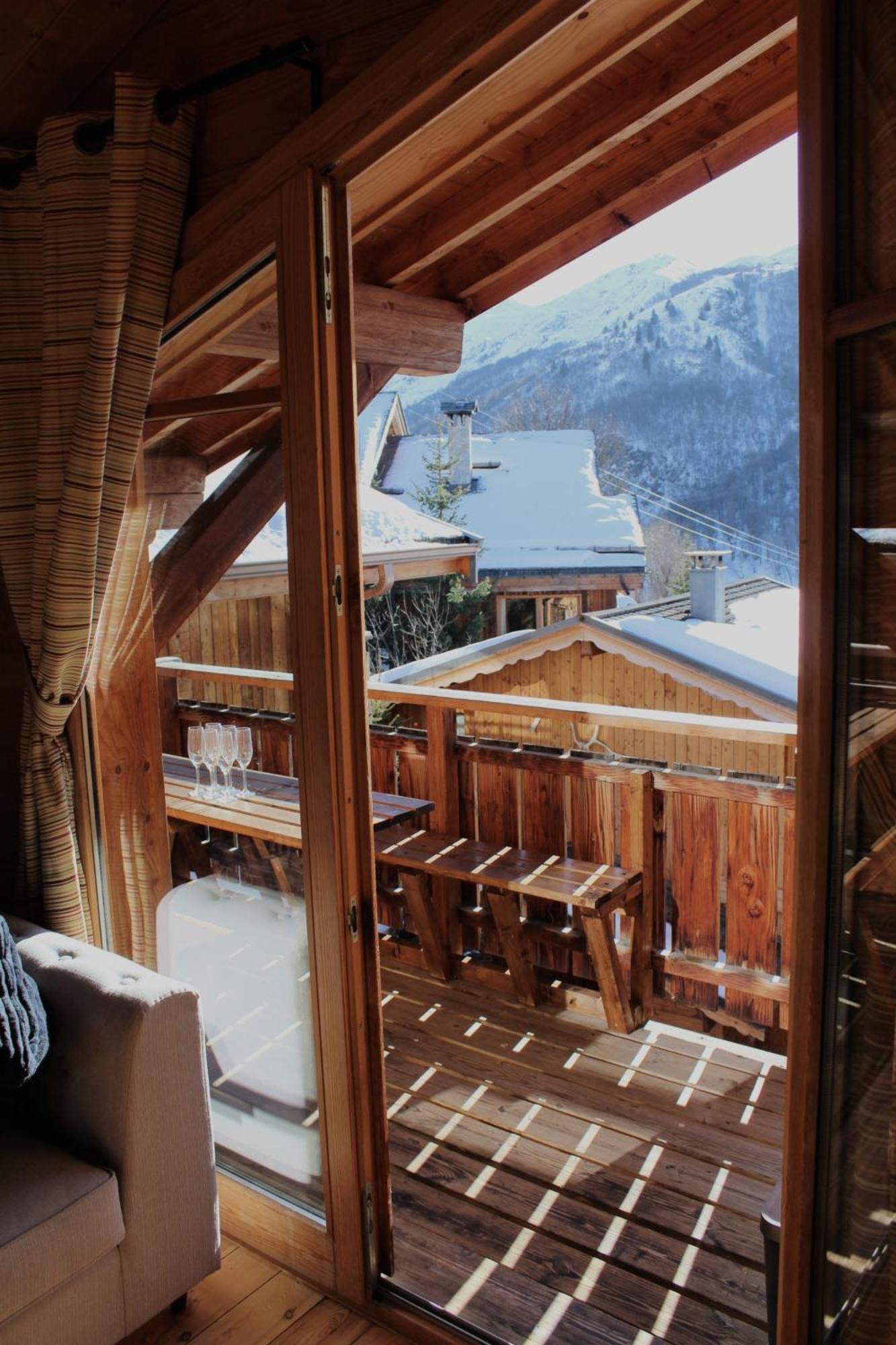 Saint-Marcel  Cosy 4 Bedroom Chalet With Hot Tub מראה חיצוני תמונה