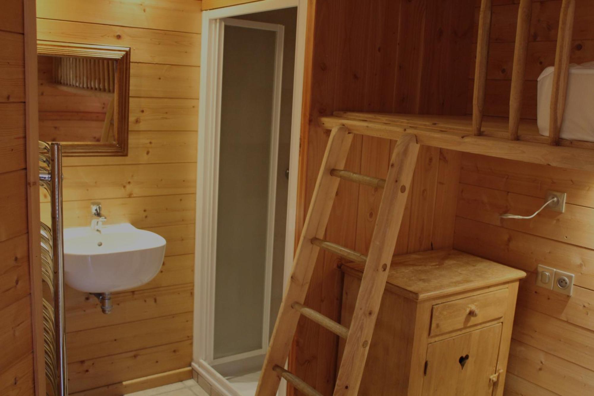 Saint-Marcel  Cosy 4 Bedroom Chalet With Hot Tub מראה חיצוני תמונה